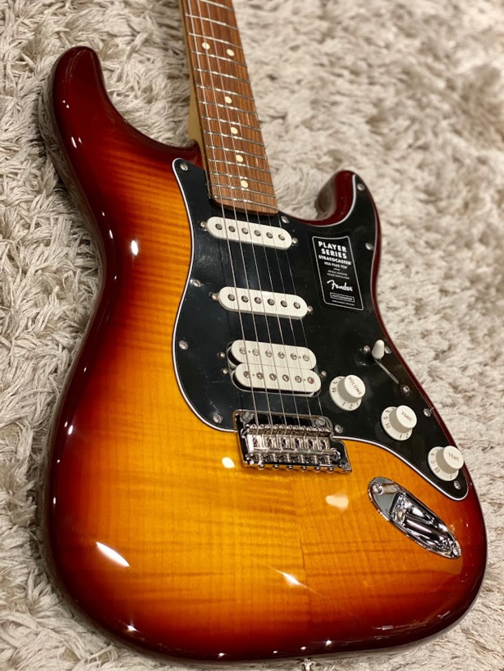 Fender Player Series Stratocaster HSS Plus Top - Tobacco Sunburst